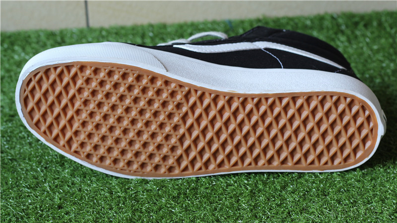 Vans Off The World Black White